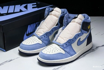 in Flight  1 High Jordan FD2596-400 First OG 1020